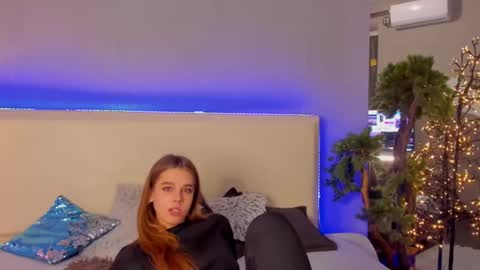 MelissaCrayzy online show from February 18, 9:43 am