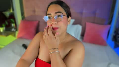 M E L I S S A  online show from December 2, 12:14 pm