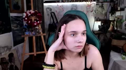 melissaravel online show from February 5, 7:17 pm