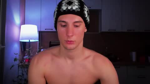 Mello online show from February 1, 3:30 am