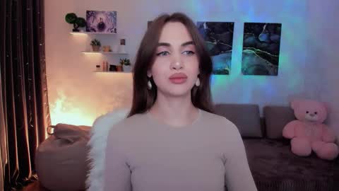 Tessa online show from December 13, 8:48 pm