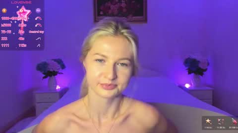 Mellina online show from November 18, 8:45 pm