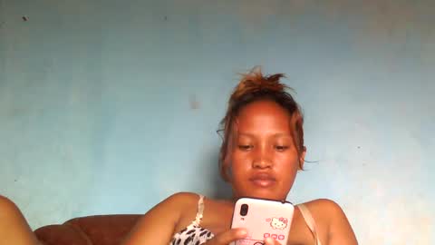 Snapshot of mellissia02 chatting on February 20, 10:27 am mellissa online show from February 20, 10:27 am