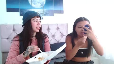 Snapshot of meloddy_collins chatting on January 27, 7:24 pm Meloddy Coliins online show from January 27, 7:24 pm
