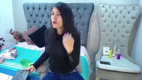 Melodi online show from February 6, 12:15 pm