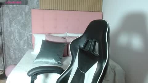 Melody online show from October 4, 9:34 pm