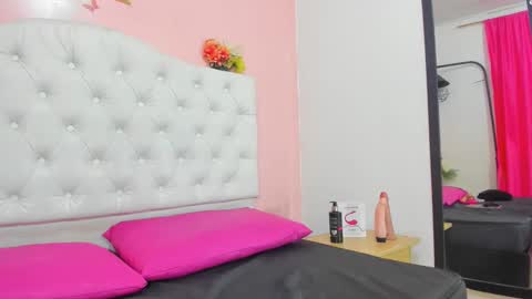 Melody online show from November 15, 1:56 pm