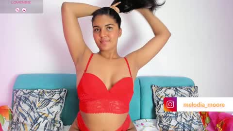 Snapshot of melodymoore_ chatting on March 7, 2:04 am Melody online show from March 7, 2:04 am