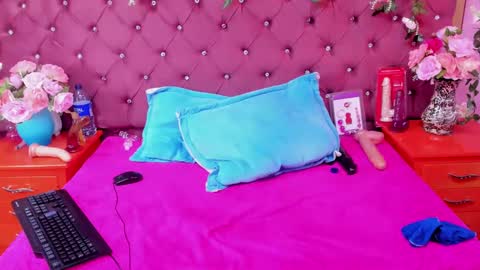 Melodysmithass online show from February 6, 9:22 am