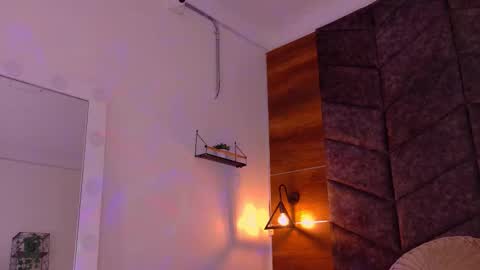  Memphis Williams  online show from December 20, 3:02 am