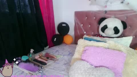 Heart  online show from October 10, 6:36 pm