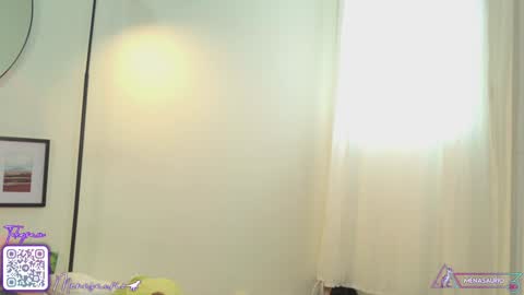 Snapshot of menasaurio_ chatting on January 26, 6:16 pm Mena Help me reach 700 thumbs up online show from January 26, 6:16 pm