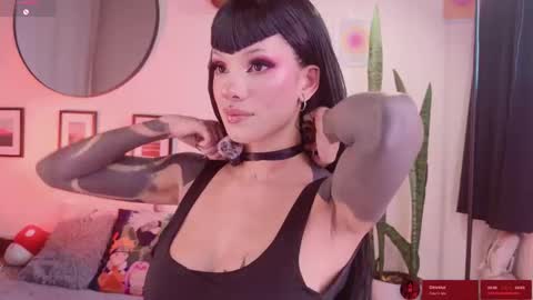 Mena  Help me reach 700 thumbs up online show from October 27, 8:42 pm