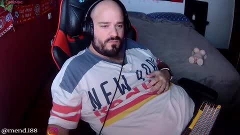 menditeta online show from October 26, 9:47 pm