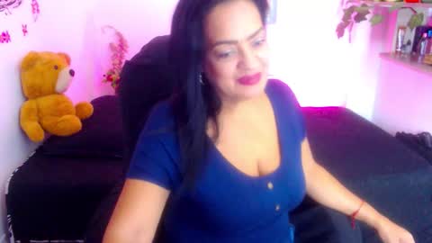 menfismuller online show from October 6, 6:15 pm