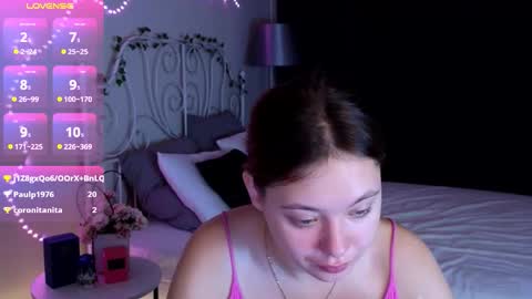 meow_mellie online show from September 24, 3:57 am