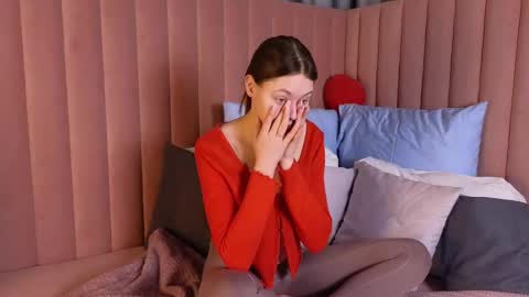 meow_mellie online show from March 7, 4:34 am