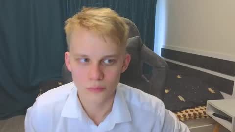 Mickey online show from November 18, 9:45 am