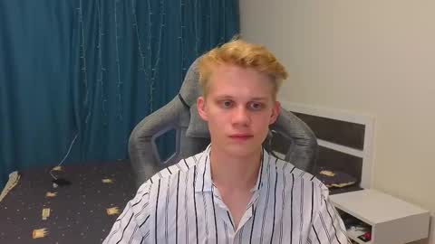 Mickey online show from October 8, 10:48 pm