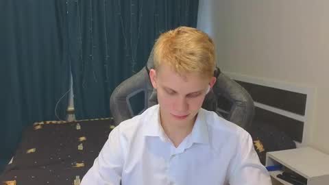 Mickey online show from November 11, 10:28 am