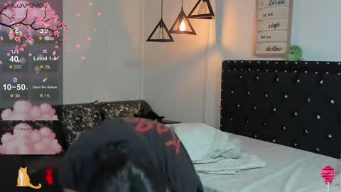 Snapshot of meow_mota chatting on March 8, 2:55 am Valentina online show from March 8, 2:55 am