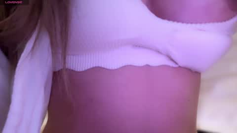 Snapshot of meowalice1 chatting on January 30, 5:52 am meowalice1 online show from January 30, 5:52 am