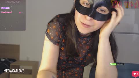 Snapshot of meowcatlove chatting on December 2, 7:11 pm meowcatlove online show from December 2, 7:11 pm