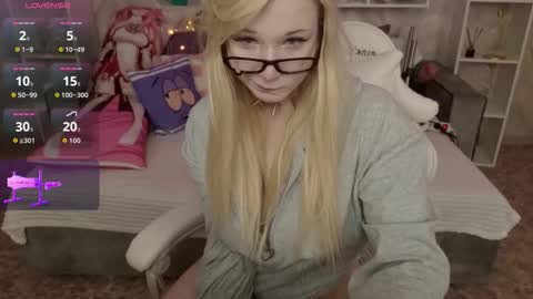 MeowkaKitty online show from February 1, 1:46 am