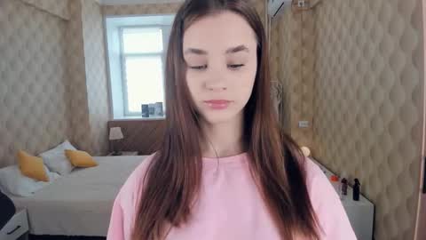 Julie online show from October 8, 9:48 am