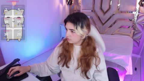Snapshot of meraki_fraise chatting on September 19, 9:40 pm online show from September 19, 9:40 pm