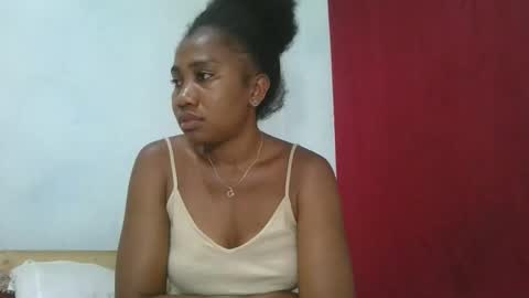 meraldaaaa online show from October 22, 7:15 pm