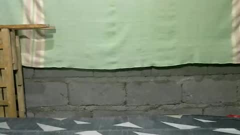 merietiny online show from December 13, 7:36 am