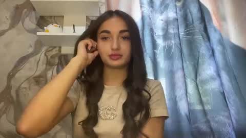 Stella online show from July 14, 11:15 am