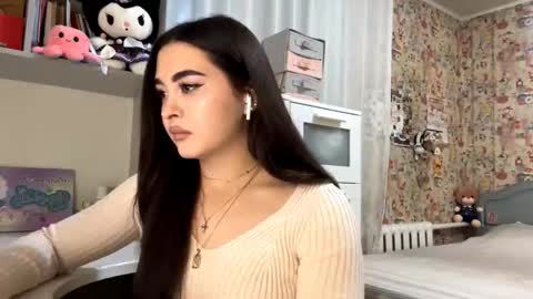 Enni online show from November 26, 5:32 pm