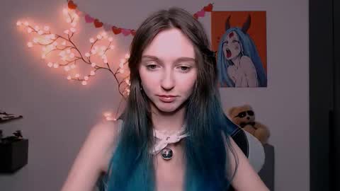 mermaidvibestides online show from February 28, 3:05 pm