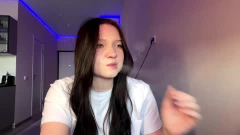 Fiora online show from May 26, 2:56 pm