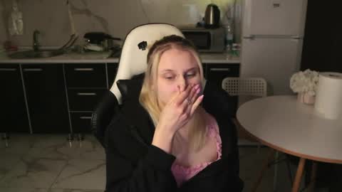 Merty online show from April 12, 9:52 pm