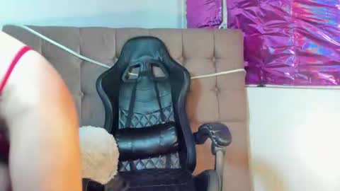 merumgia online show from August 1, 9:49 pm