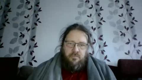 Snapshot of metallbuddy chatting on February 14, 7:07 am ask me online show from February 14, 7:07 am