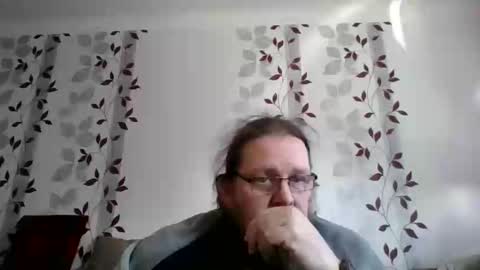 Snapshot of metallbuddy chatting on March 6, 10:20 am ask me online show from March 6, 10:20 am