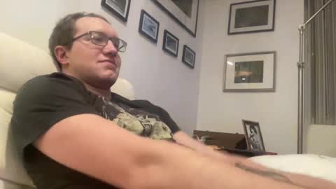 Snapshot of metallica92786 chatting on February 23, 5:12 am metallica92786 online show from February 23, 5:12 am