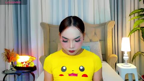 myka online show from April 27, 6:38 pm