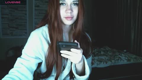 Snapshot of mezzalunaa chatting on February 24, 10:25 pm vollmond online show from February 24, 10:25 pm