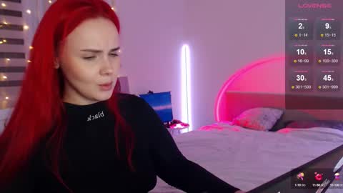 Snapshot of mi_cherry chatting on January 24, 8:11 pm Alice online show from January 24, 8:11 pm