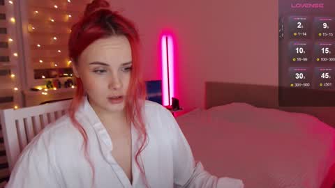 Snapshot of mi_cherry chatting on January 10, 6:38 pm Alice online show from January 10, 6:38 pm