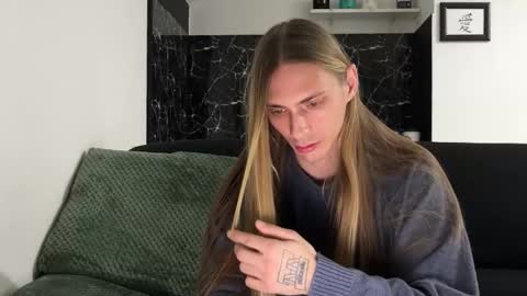 Misha online show from February 1, 6:05 pm