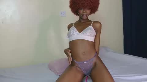 mi_dulcee online show from December 22, 4:52 am