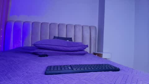 Emi online show from January 31, 7:22 pm