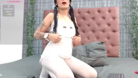 Mia online show from March 8, 3:28 am