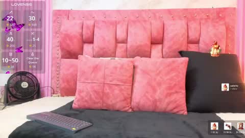 mia__gomex online show from May 28, 7:56 pm